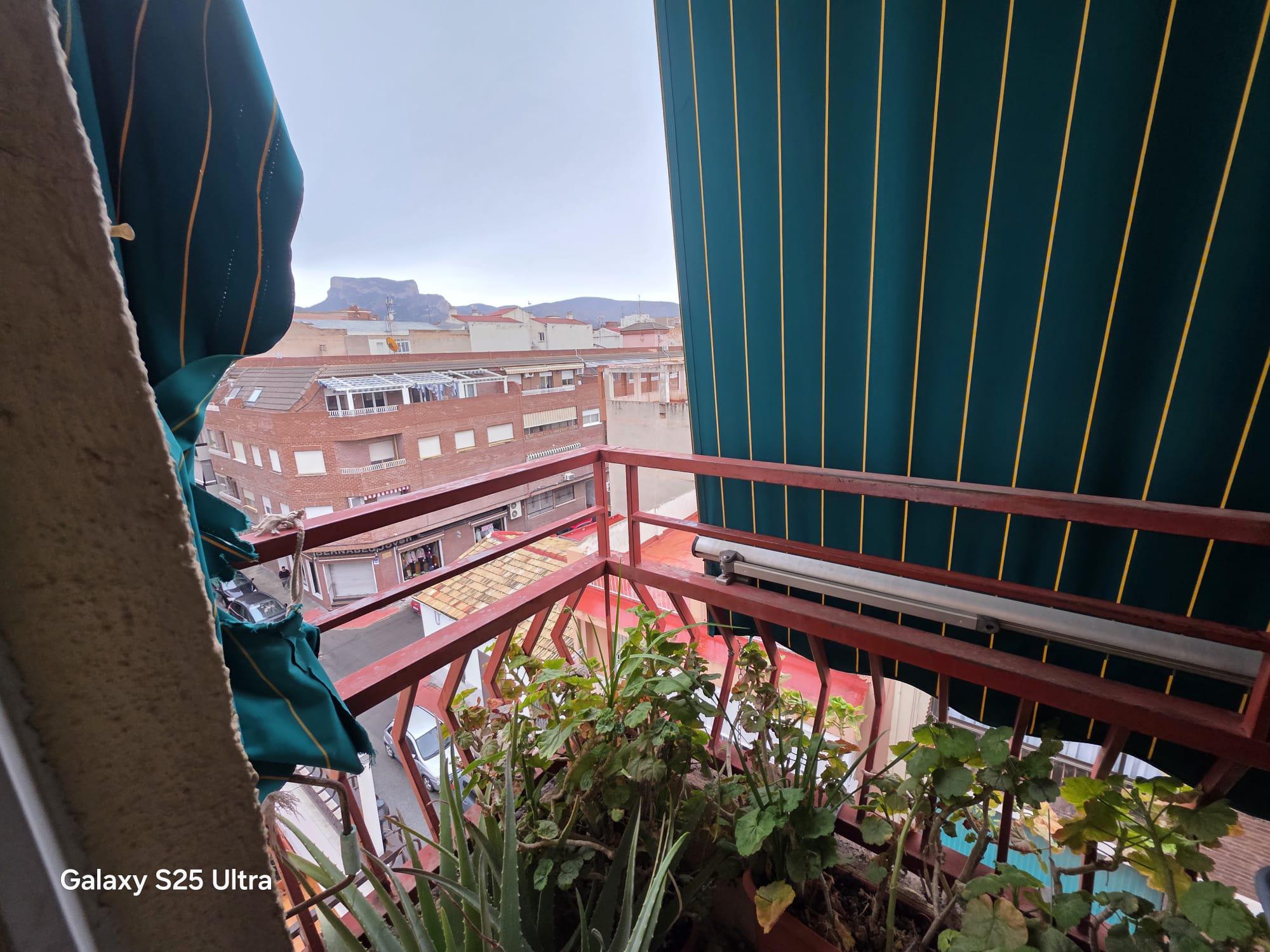 Imagen 5 Apartamento en venta en Elda / Piso 4º sin ascensor, zona Jaime Balmes-Avda. de Madrid