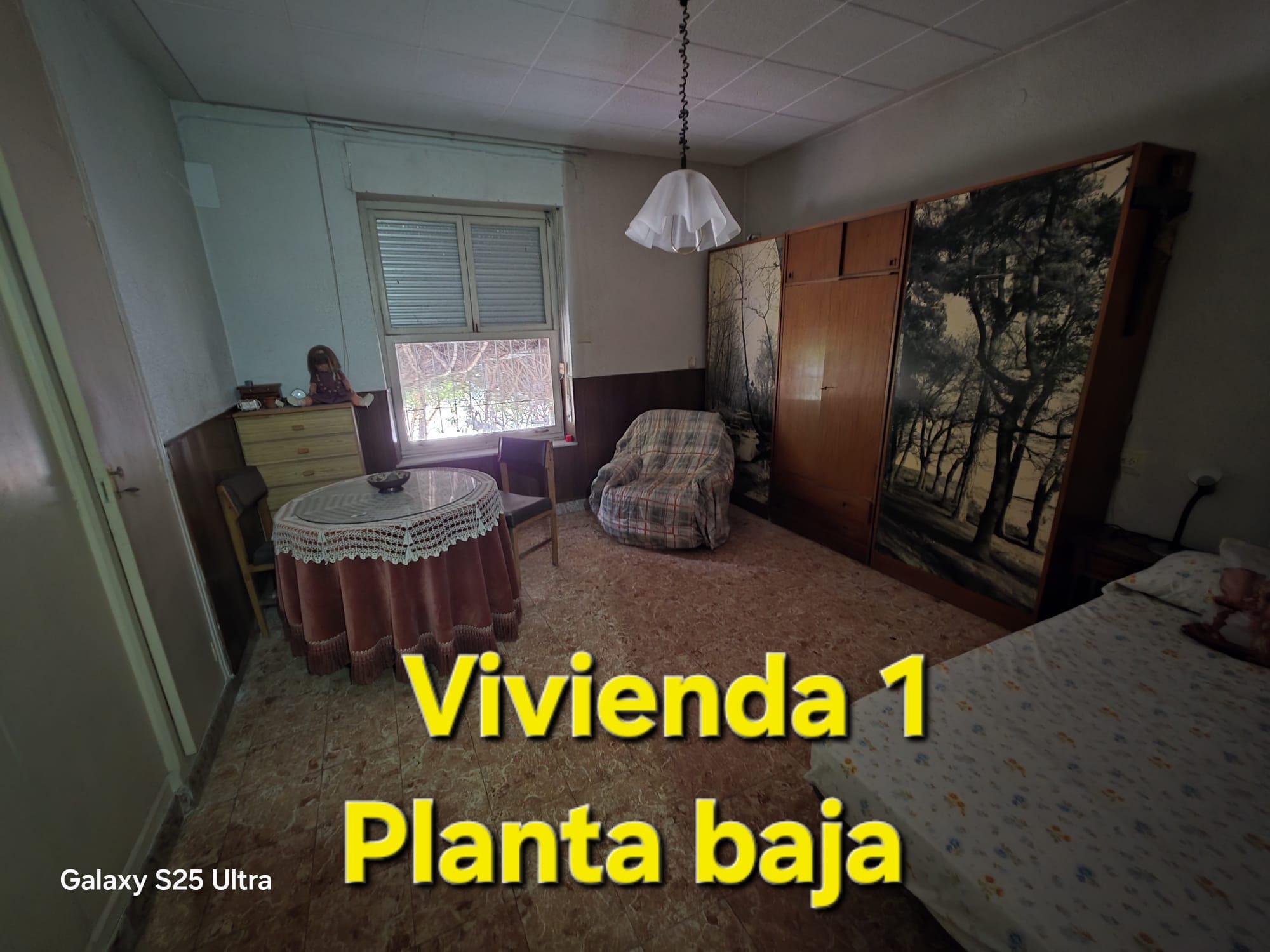 Imagen 9 Casa Pareada en venta en Petrer / Parcela urbana con 3 viviendas junto parque 9 d´Octubre