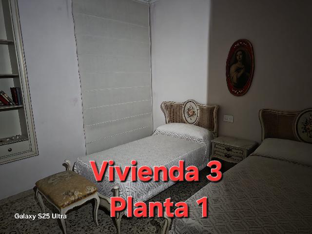 Imagen 32 Inmueble 300653 - Casa Pareada en venta en Petrer / Parcela urbana con 3 viviendas junto parque 9 d´Octubre