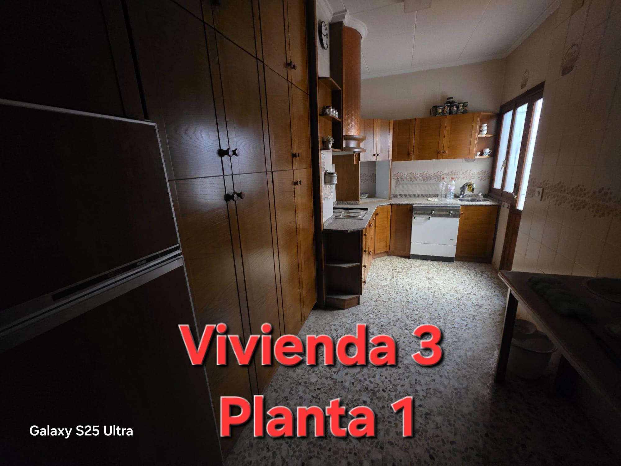 Imagen 29 Casa Pareada en venta en Petrer / Parcela urbana con 3 viviendas junto parque 9 d´Octubre