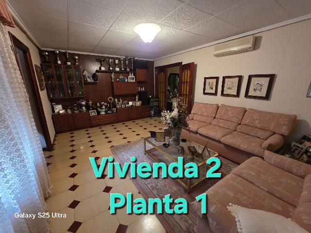 Imagen 18 Inmueble 300653 - Casa Pareada en venta en Petrer / Parcela urbana con 3 viviendas junto parque 9 d´Octubre