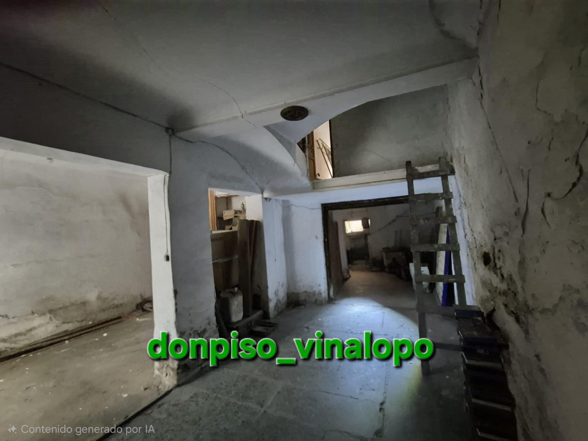 Imagen 3 Casa Adosada en venta en Villena / Casa adosada junto Iglesia de Santa María y calle Nueva