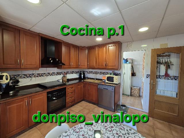 Imagen 6 Inmueble 301820 - Casa Adosada en venta en Villena / Adosado a 3 calles de la Avda. de la Constitución