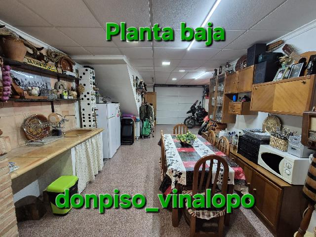 Imagen 35 Inmueble 301820 - Casa Adosada en venta en Villena / Adosado a 3 calles de la Avda. de la Constitución