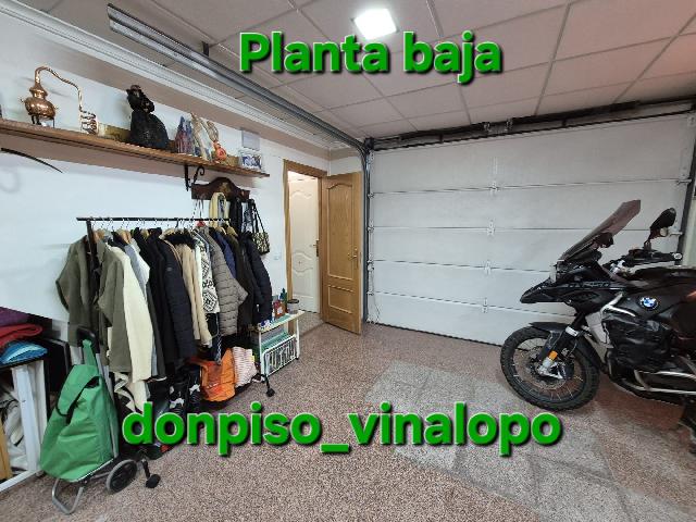 Imagen 31 Inmueble 301820 - Casa Adosada en venta en Villena / Adosado a 3 calles de la Avda. de la Constitución