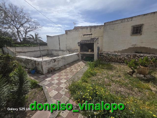 Imagen 4 Inmueble 302095 - Casa Rústica en venta en Elda / Casa de campo con balsa, zona Peter Rives - Finca Lacy