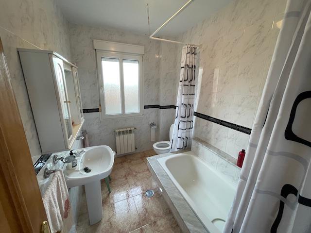 Imagen 16 Casa Pareada en venta en Curtis / Casa Curtis centro del pueblo 