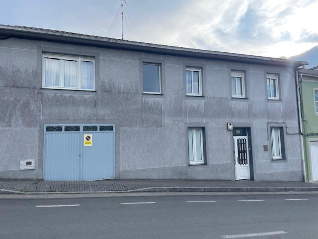 Imagen 1 Casa Pareada en venta en Curtis / Casa Curtis centro del pueblo 