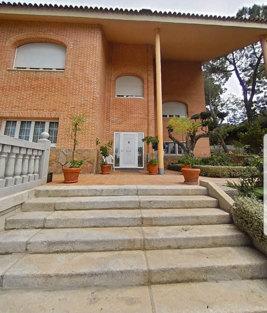 Imagen 8 Casa Aislada en venta en Villaviciosa De Odón / Chalet 600m2 construidos sobre parcela 1.8...