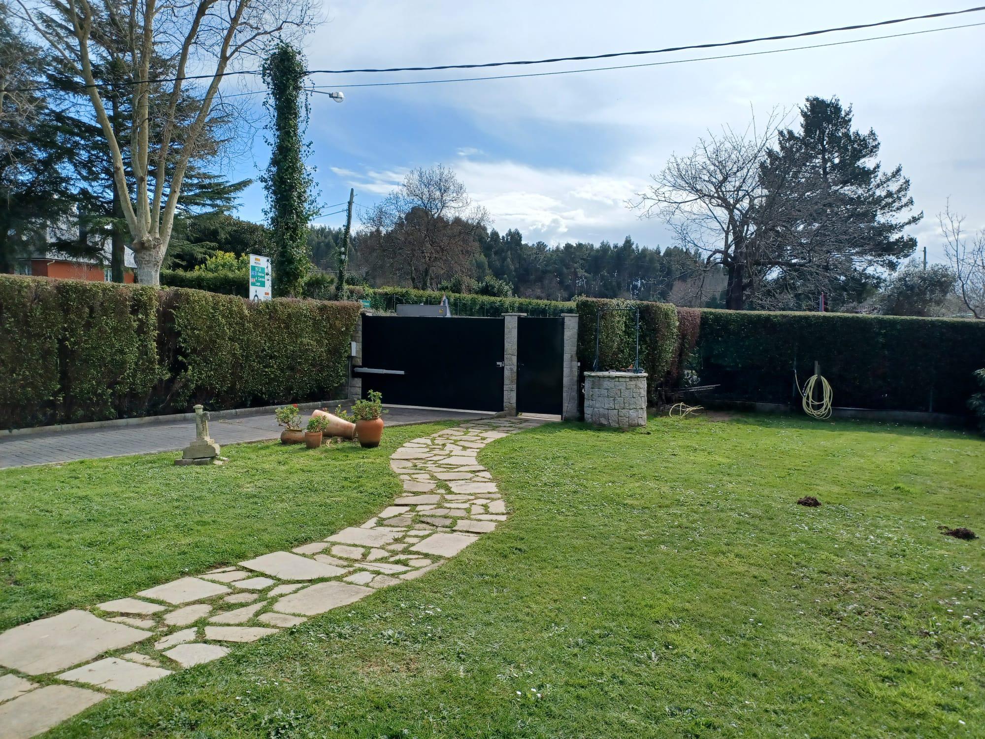 Imagen 2 Casa Aislada en venta en Oleiros / Cerca del club de golf y pazo de xaz