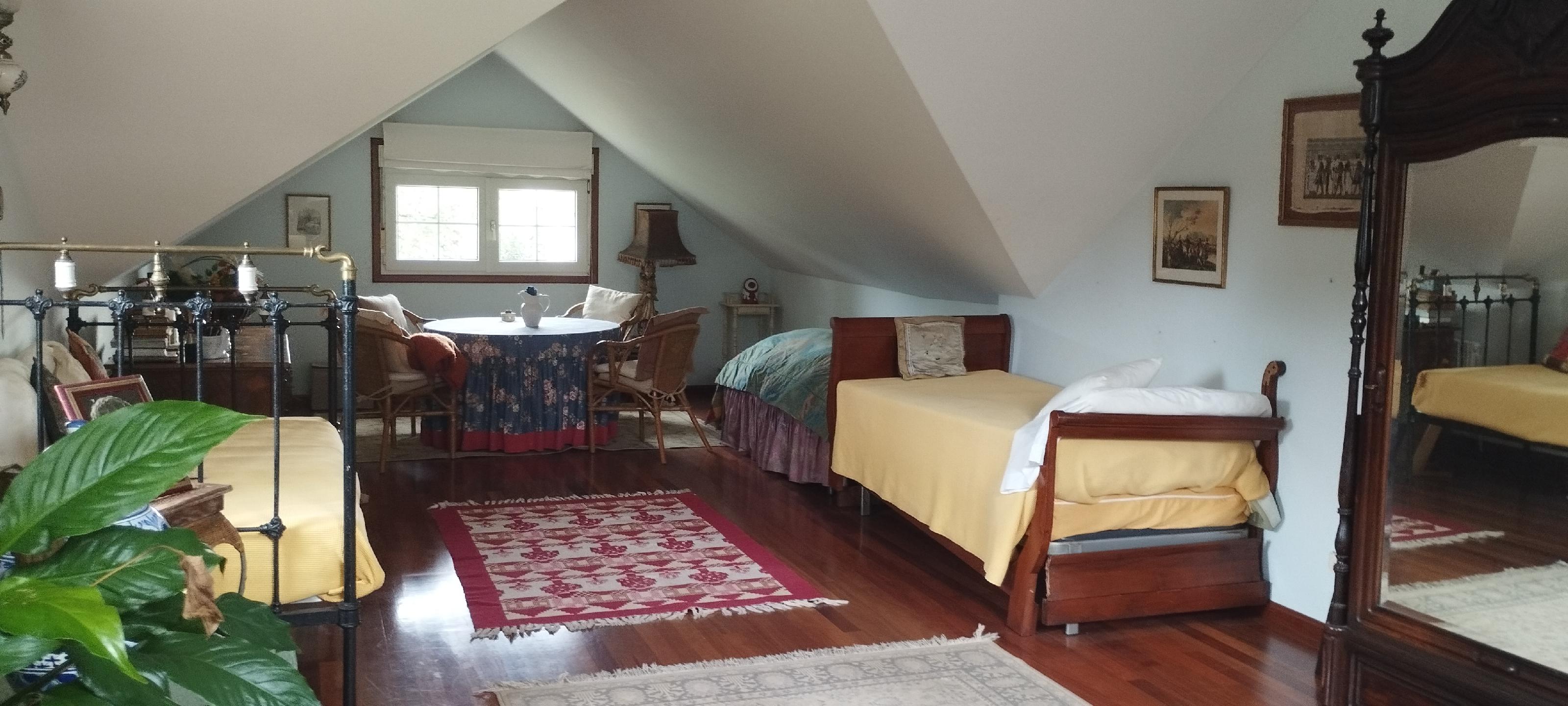 Imagen 18 Casa Aislada en venta en Oleiros / Cerca del club de golf y pazo de xaz