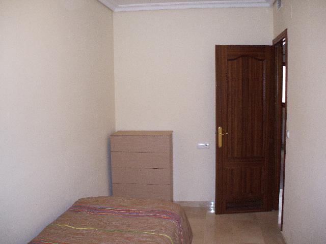 Imagen 10 Inmueble 261289 - Piso en venta en Córdoba / Avenida medina Azahara,Campo de la Verdad - Miraflores