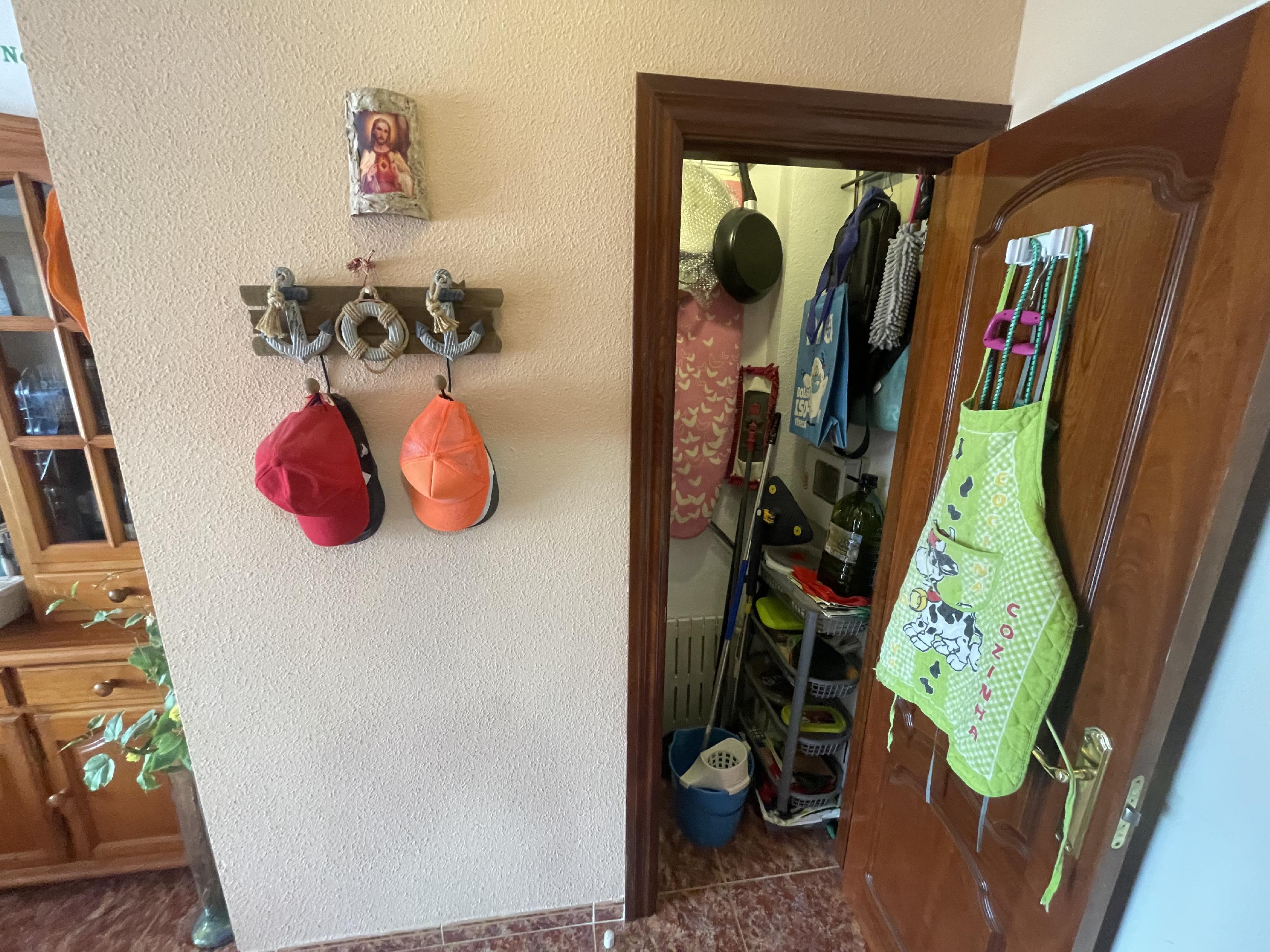 Imagen 30 Apartamento en venta en Benalmádena / Ideal para paseos en el paseo marítimo, zona de ocio