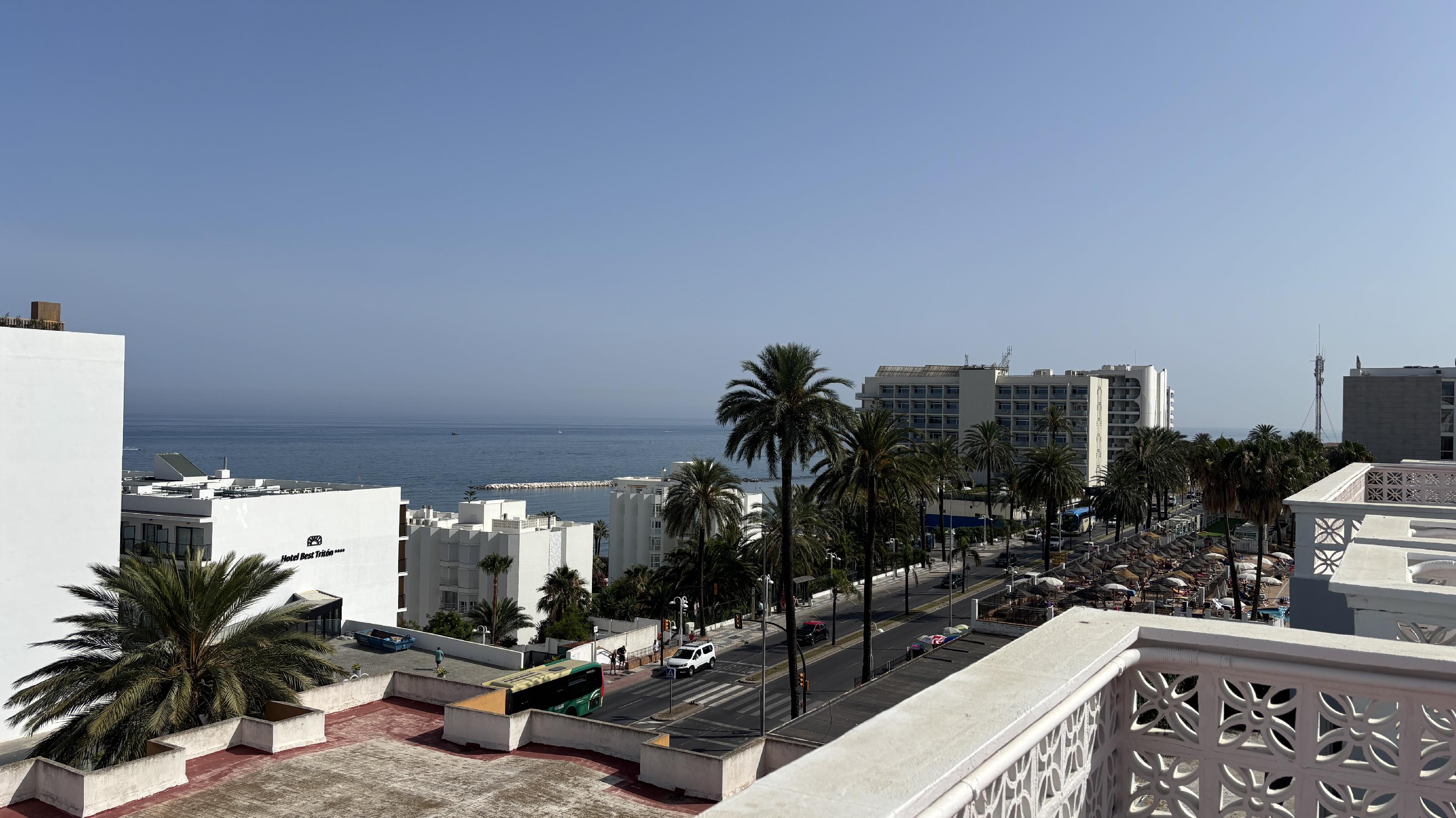 Imagen 57 Apartamento en venta en Benalmádena / Ideal para paseos en el paseo marítimo, zona de ocio