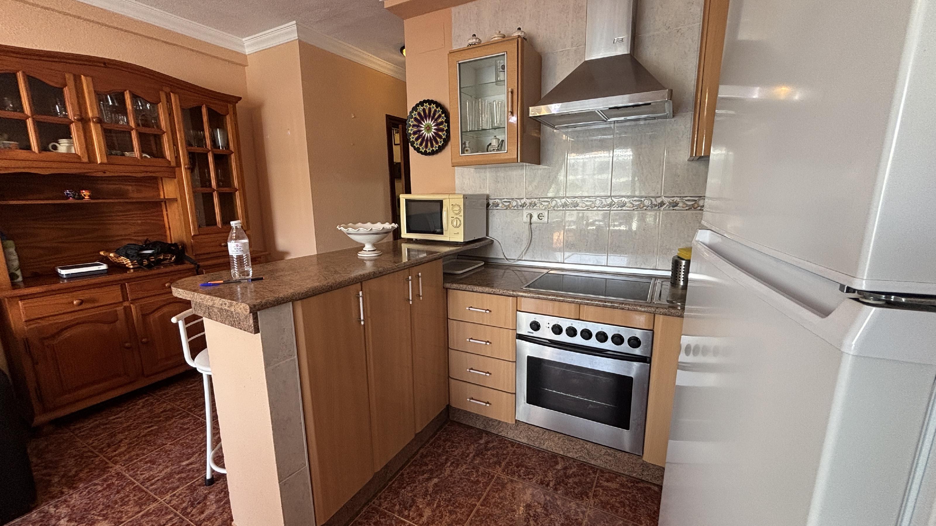 Imagen 23 Apartamento en venta en Benalmádena / Ideal para paseos en el paseo marítimo, zona de ocio