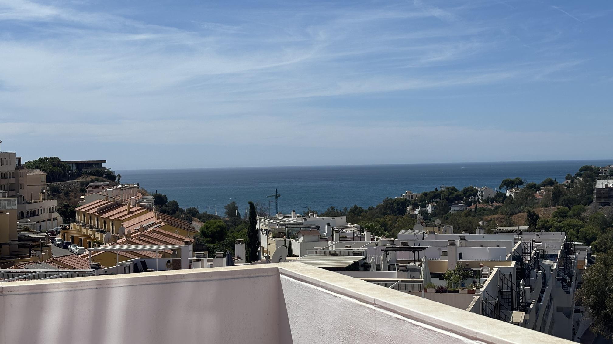 Imagen 2 Ático en venta en Benalmádena / Frente a un parque que tiene kiosco y restaurante