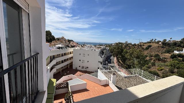 Imagen 3 Inmueble 296225 - Ático en venta en Benalmádena / Frente a un parque que tiene kiosco y restaurante