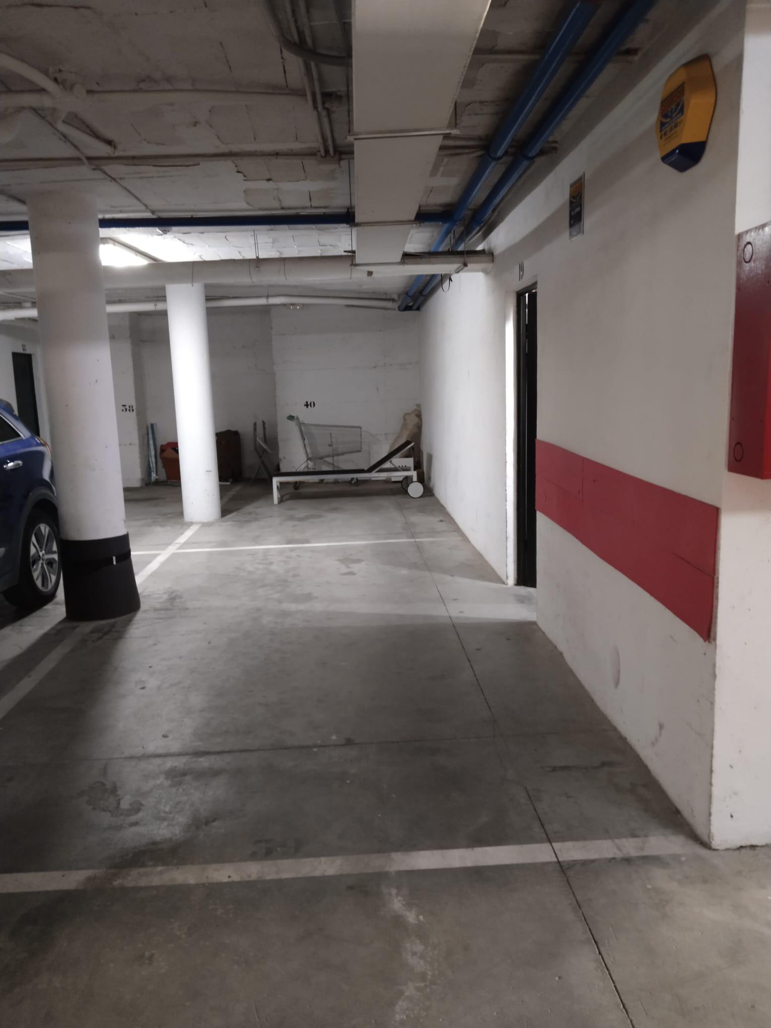 Imagen 29 Ático en venta en Benalmádena / Frente a un parque que tiene kiosco y restaurante