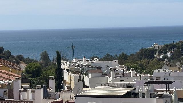 Imagen 1 Inmueble 296225 - Ático en venta en Benalmádena / Frente a un parque que tiene kiosco y restaurante