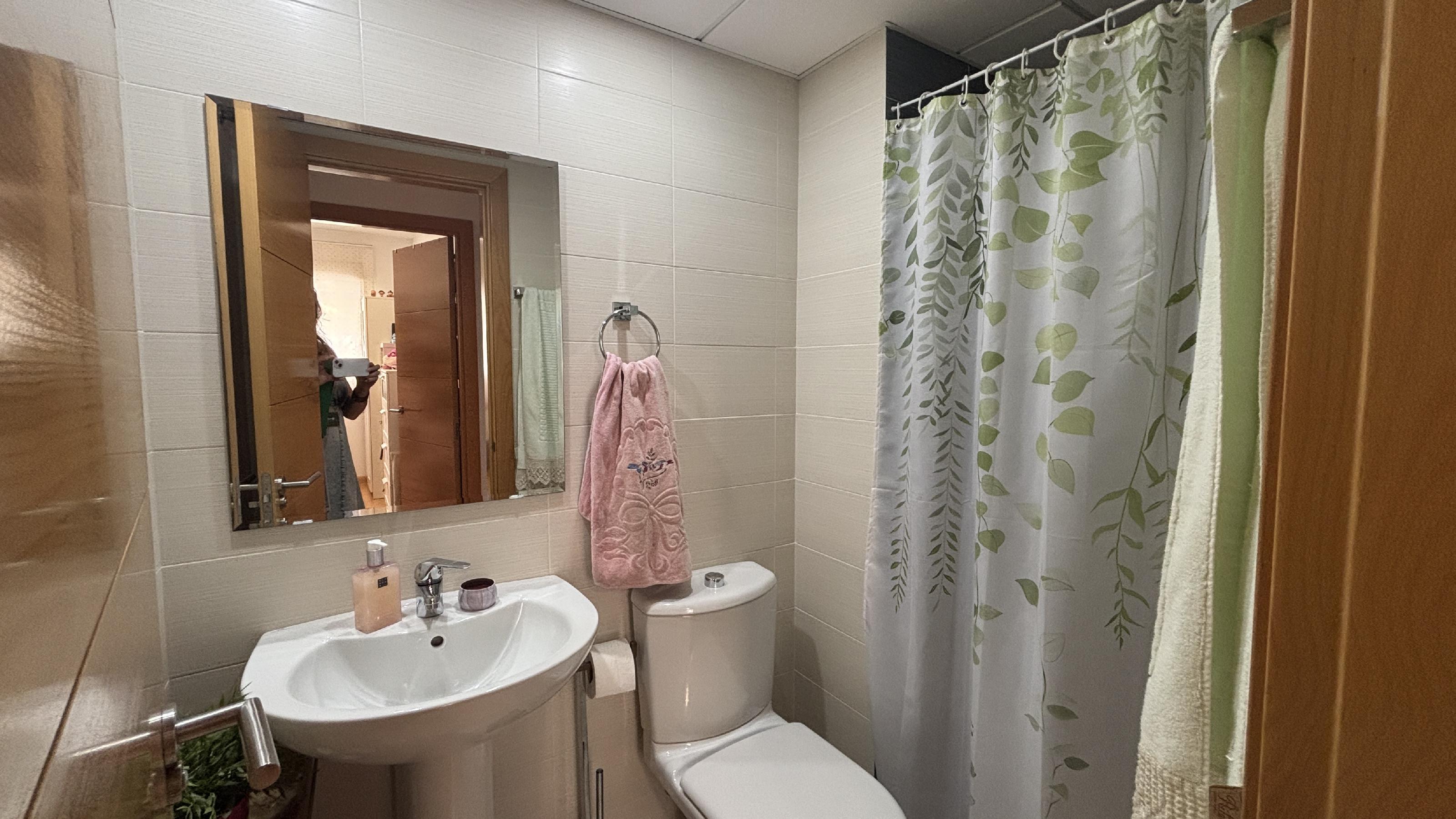 Imagen 22 Apartamento en venta en Benalmádena / Urbanización moderna y tranquila con transporte público