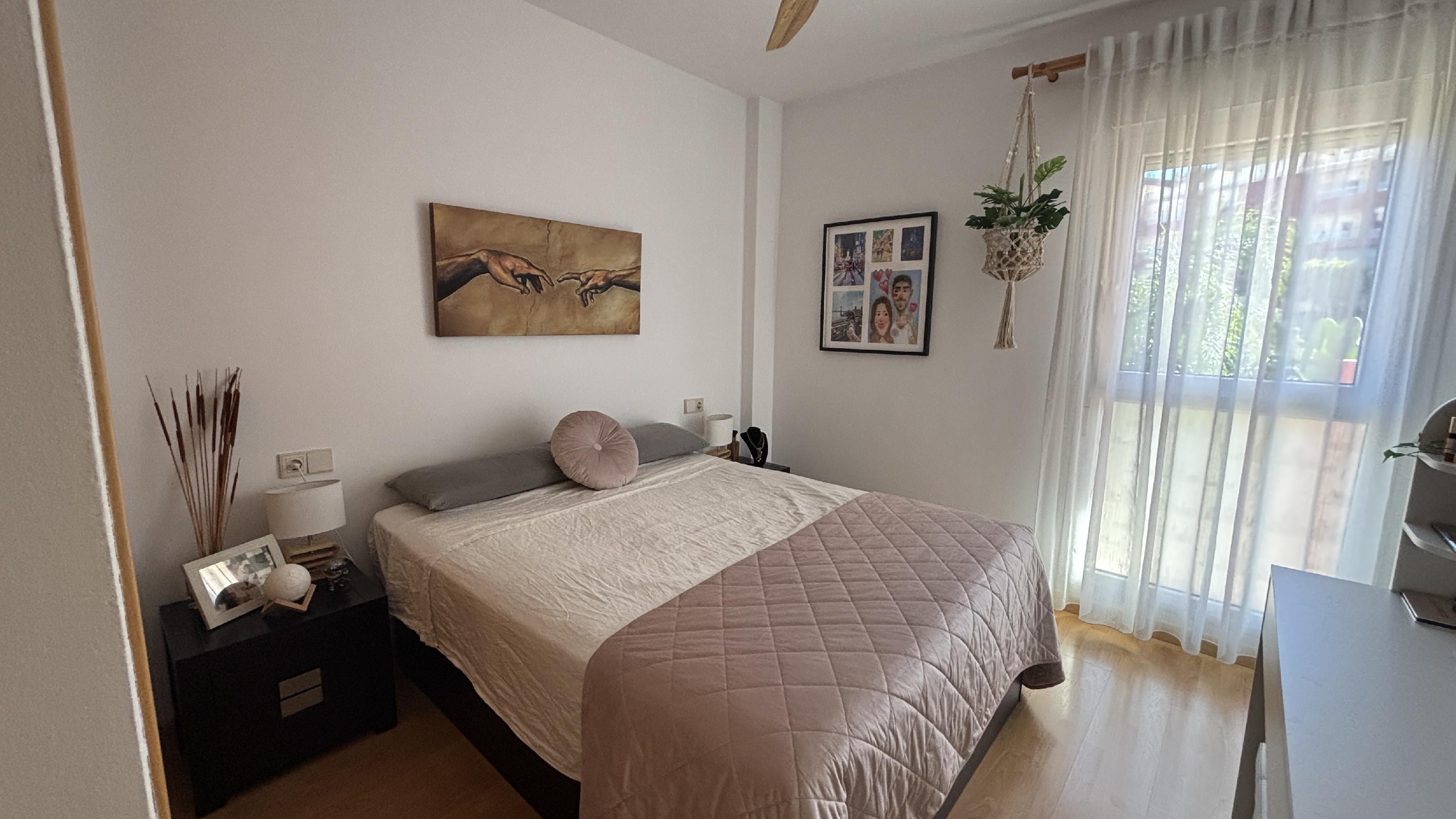 Imagen 18 Apartamento en venta en Benalmádena / Urbanización moderna y tranquila con transporte público