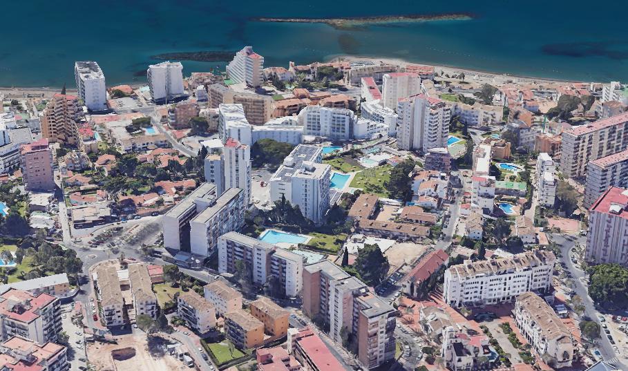 Imagen 31 Apartamento en venta en Benalmádena / A un paso de la playa, rodeado de comercios, hoteles 