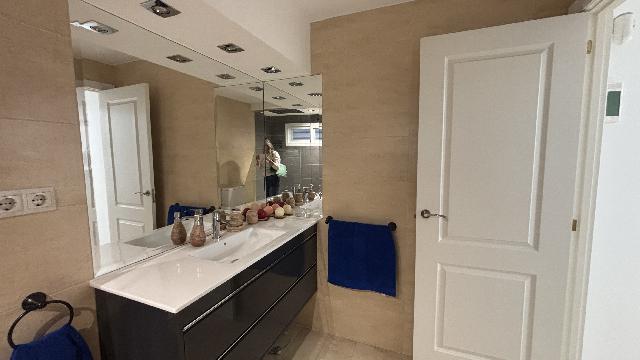 Imagen 28 Inmueble 296562 - Apartamento en venta en Benalmádena / A un paso de la playa, rodeado de comercios, hoteles 