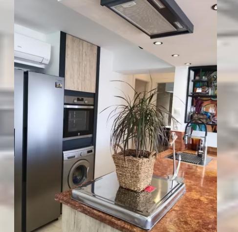 Imagen 16 Inmueble 296562 - Apartamento en venta en Benalmádena / A un paso de la playa, rodeado de comercios, hoteles 