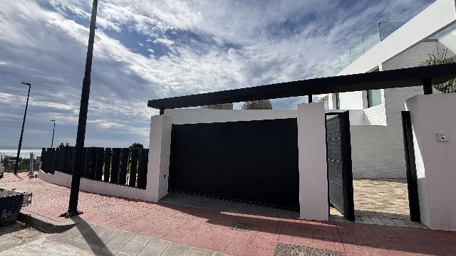 Imagen 53 Inmueble 296770 - Casa Aislada en venta en Benalmádena / Casa ubicado en la zona del Higuerón, muy prestigiosa