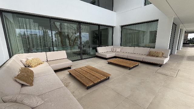 Imagen 13 Inmueble 296770 - Casa Aislada en venta en Benalmádena / Casa ubicado en la zona del Higuerón, muy prestigiosa