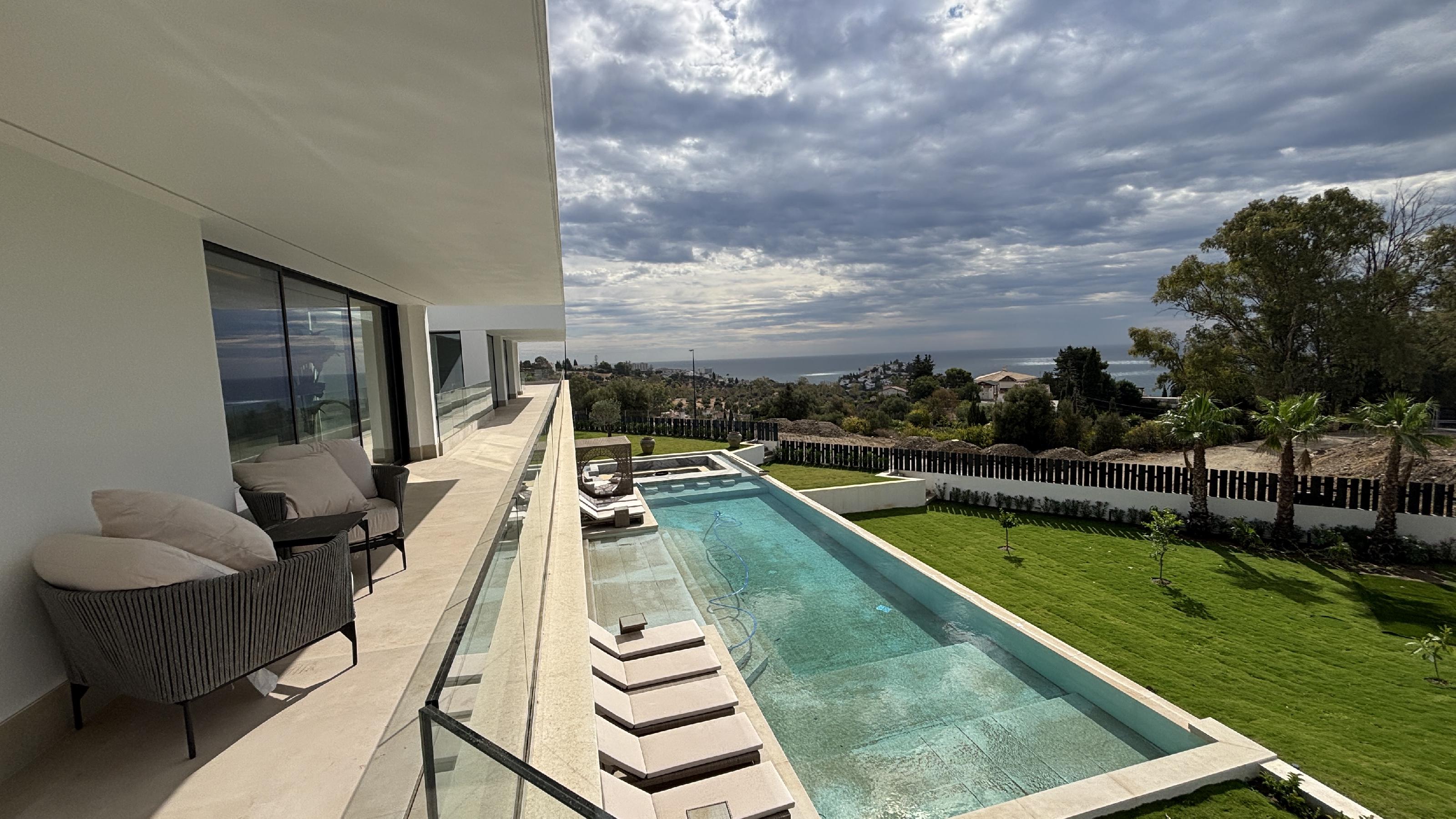 Imagen 27 Casa Aislada en venta en Benalmádena / Casa ubicado en la zona del Higuerón, muy prestigiosa