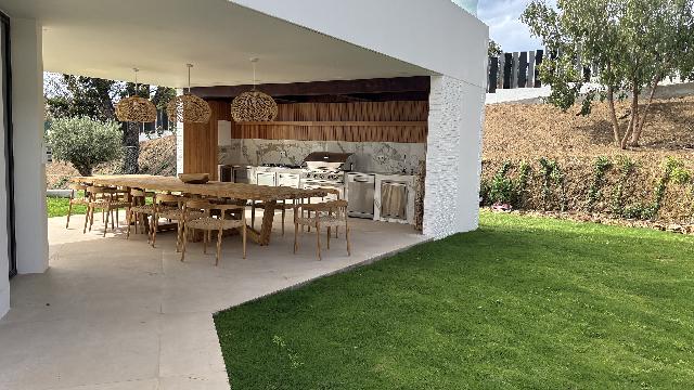 Imagen 12 Inmueble 296770 - Casa Aislada en venta en Benalmádena / Casa ubicado en la zona del Higuerón, muy prestigiosa