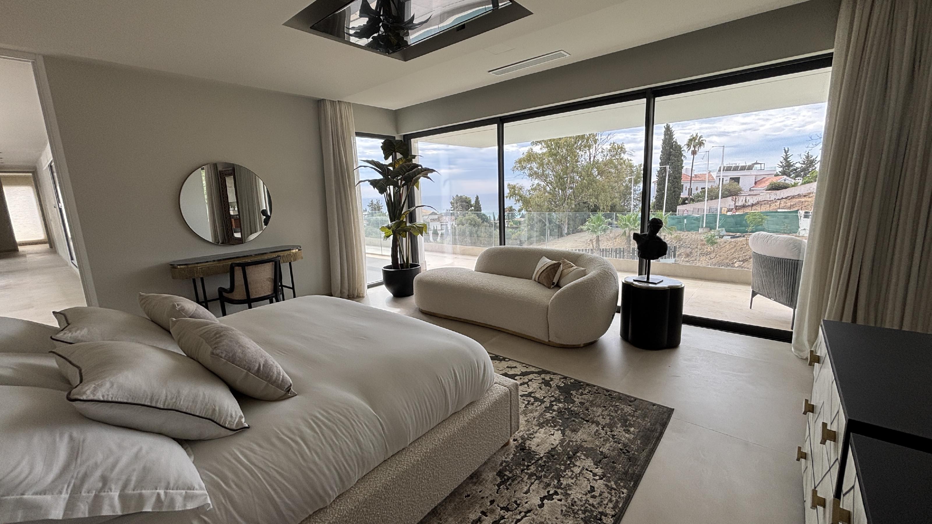 Imagen 15 Casa Aislada en venta en Benalmádena / Casa ubicado en la zona del Higuerón, muy prestigiosa