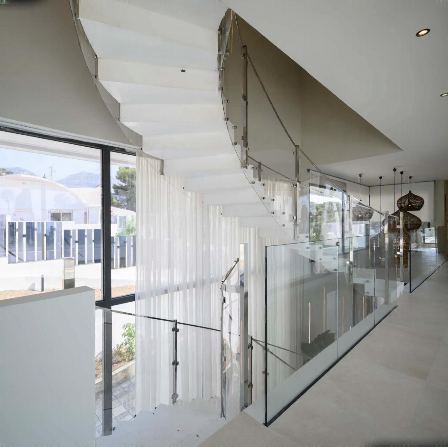 Imagen 33 Casa Aislada en venta en Benalmádena / Casa ubicado en la zona del Higuerón, muy prestigiosa