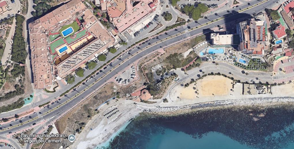 Imagen 27 Dúplex en venta en Benalmádena / Buena ubicación frente al mar, rodeado de bares,opencor