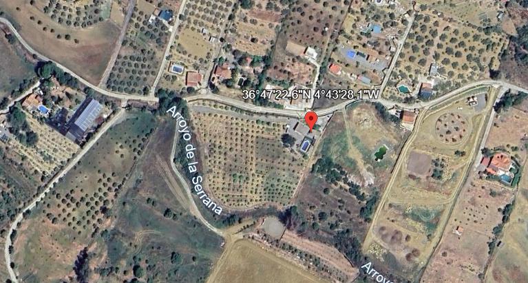 Imagen 4 Casa Rústica en venta en Pizarra / Ubicado a  1 kl de la carretera principal, con vecinos.