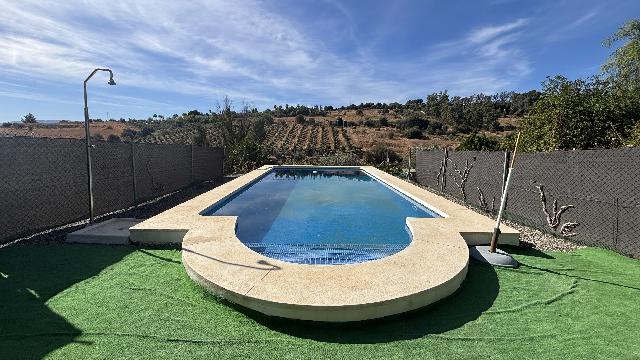 Imagen 8 Inmueble 297920 - Casa Rústica en venta en Pizarra / Ubicado a  1 kl de la carretera principal, con vecinos.