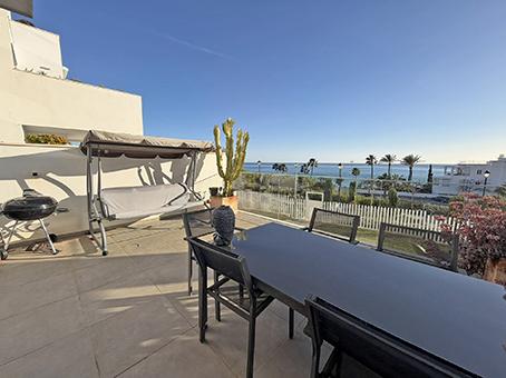 Imagen 1 Inmueble 300864 - Planta Baja en venta en Benalmádena / Rodeado de campos de golf y primera linea de playa