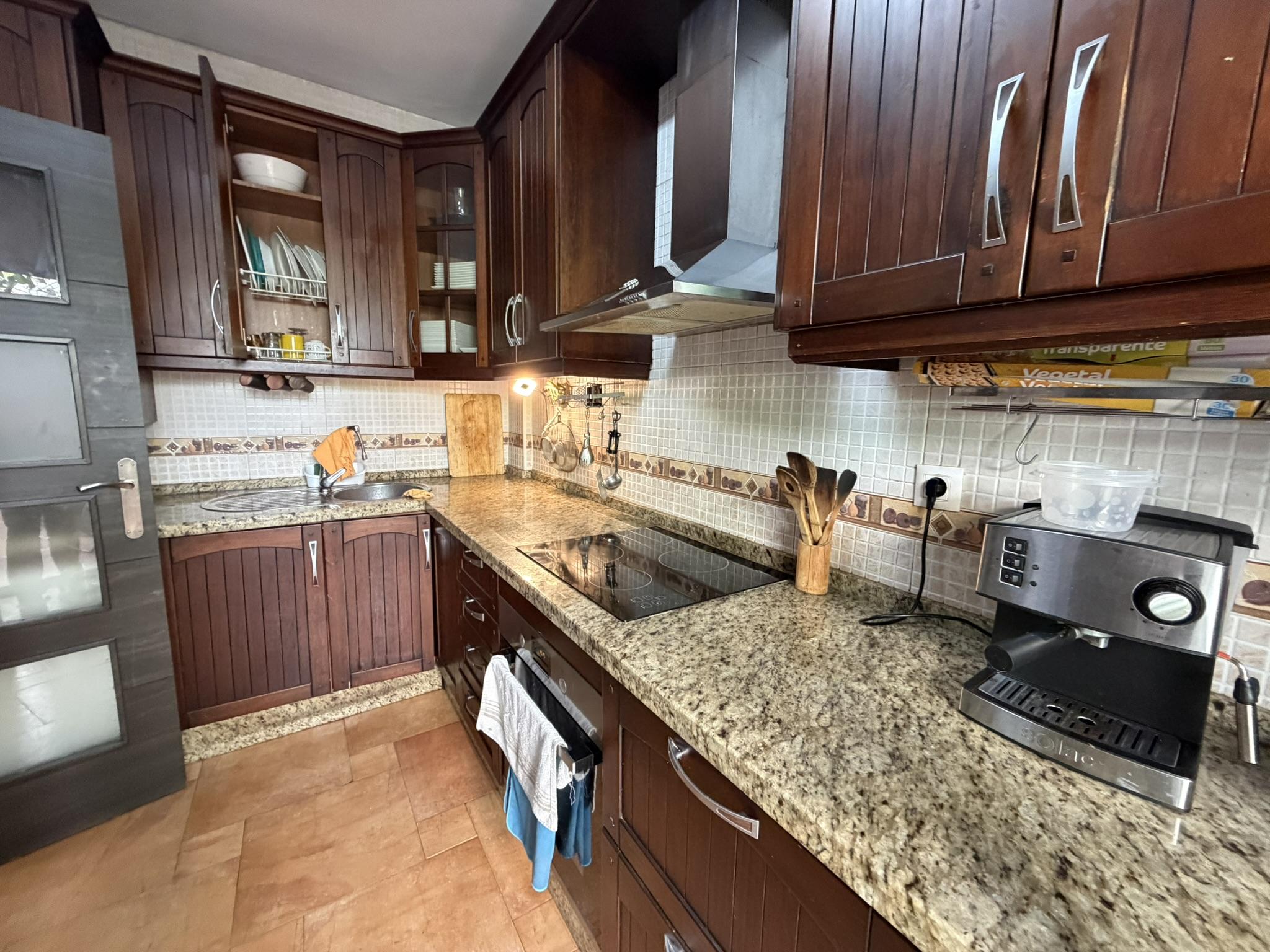 Imagen 6 Casa Adosada en venta en Benalmádena / Ubicación premium a 100 m del centro Benalmádena Pueblo