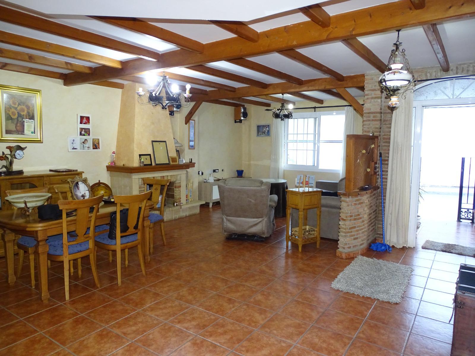 Imagen 2 Casa Aislada en venta en Campos Del Río / Muy cerca del Parque de la Estación