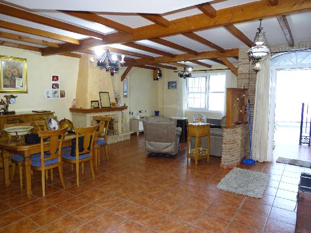 Imagen 2 Inmueble 296838 - Casa Aislada en venta en Campos Del Río / Muy cerca del Parque de la Estación