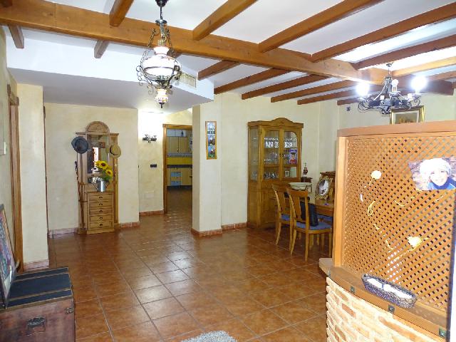 Imagen 4 Inmueble 296838 - Casa Aislada en venta en Campos Del Río / Muy cerca del Parque de la Estación