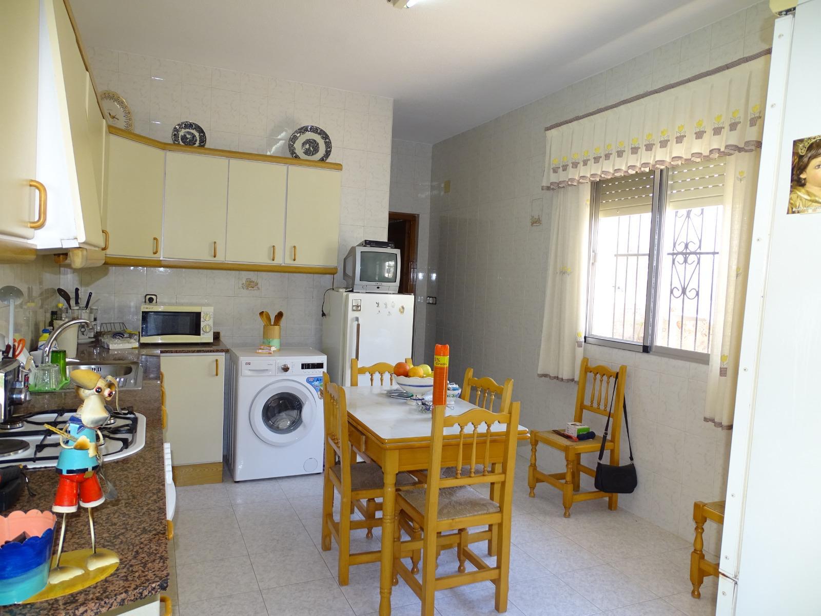 Imagen 5 Casa Pareada en venta en Campos Del Río / Zona tranquila, cerca del parque la estacion