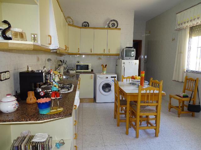 Imagen 7 Inmueble 302065 - Casa Pareada en venta en Campos Del Río / Zona tranquila, cerca del parque la estacion