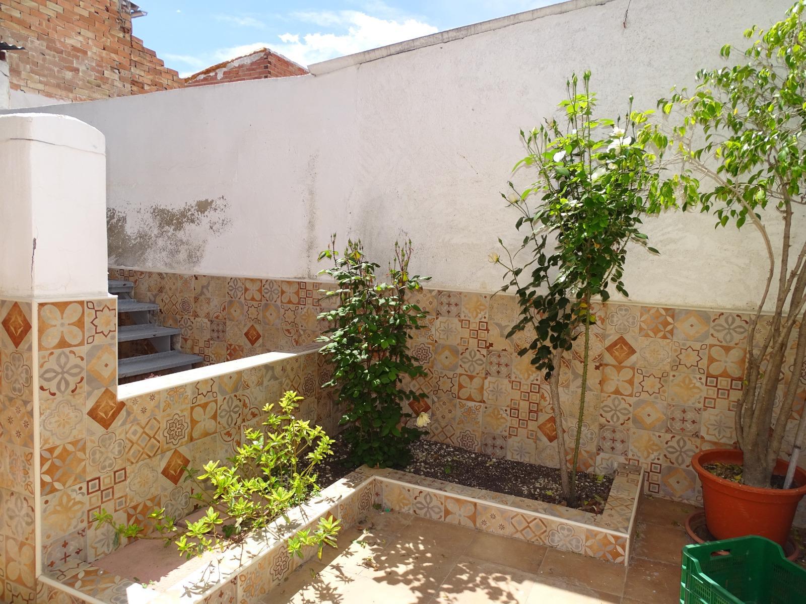 Imagen 1 Casa Pareada en venta en Campos Del Río / Zona tranquila, cerca del parque la estacion