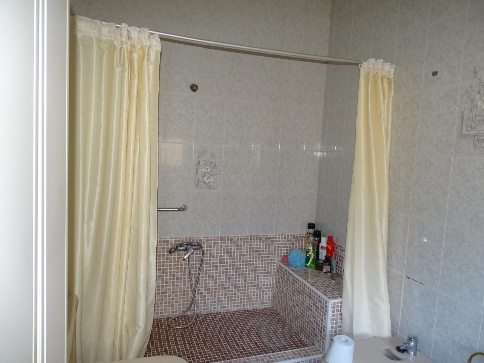 Imagen 18 Casa Pareada en venta en Campos Del Río / Zona tranquila, cerca del parque la estacion