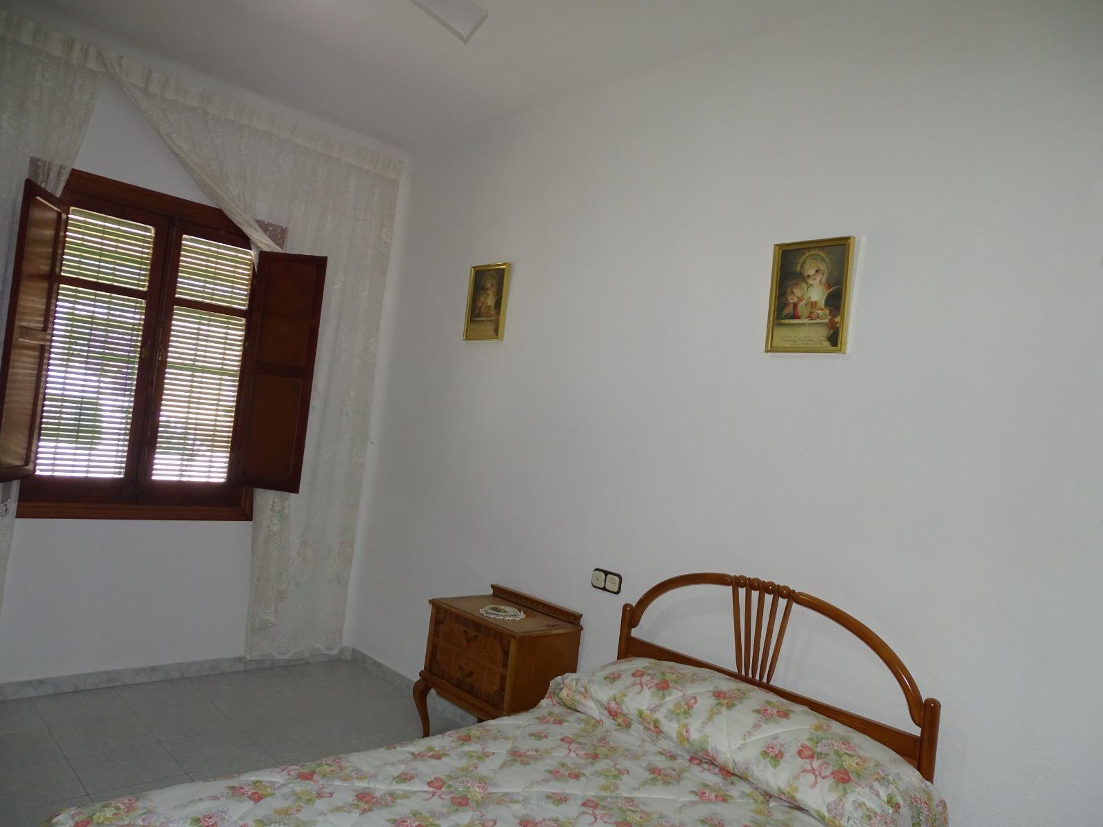 Imagen 16 Casa Pareada en venta en Campos Del Río / Zona tranquila, cerca del parque la estacion