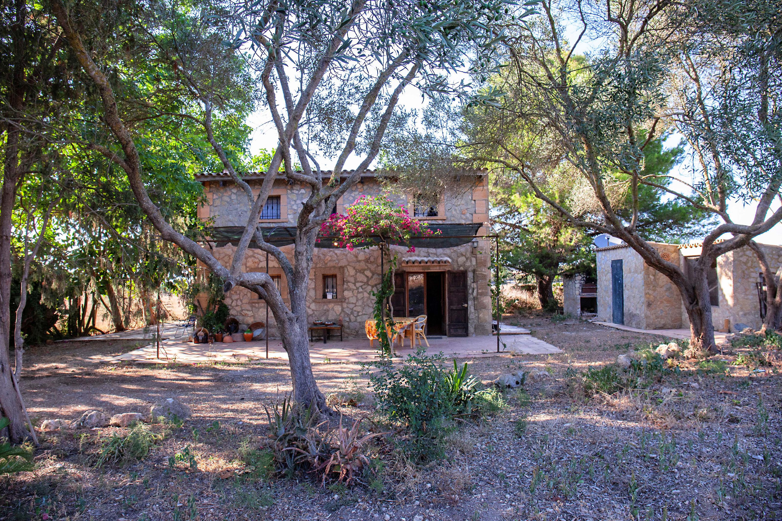 Imagen 2 Casa Rústica en venta en Manacor / Casa de campo rústica  parcela  en Son Talent  Manacor 