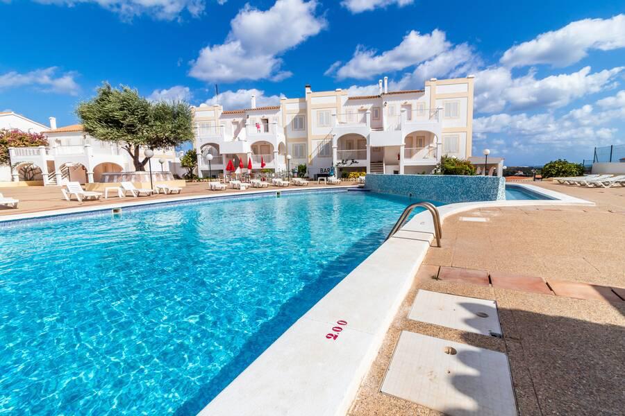 Imagen 2 Apartamento en venta en Mercadal Es / Apartamento en Arenal d´en Castell c/licencia turística