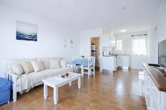 Imagen 4 Inmueble 297942 - Apartamento en venta en Mercadal (Es) / Apartamento en Arenal d´en Castell c/licencia turística